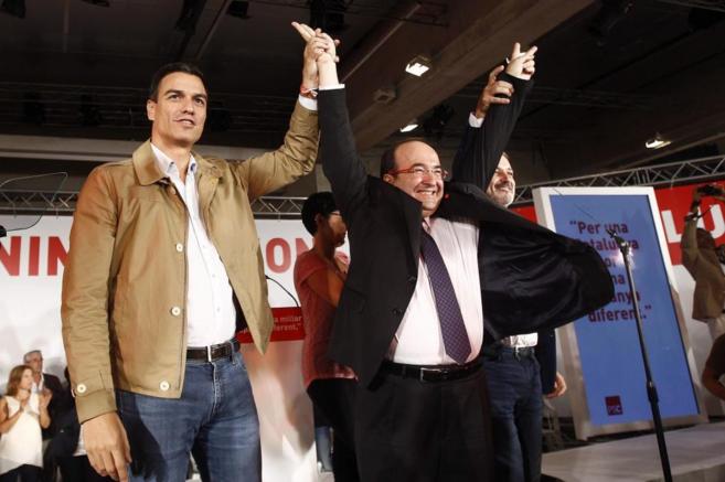 El secretario general del PSOE, Pedro Snchez y el candidato de los...