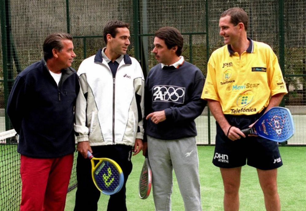 Manolo santana junto a alberto rodríguez piñón,... | Deportes | EL MUNDO