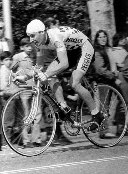 Millar, en una etapa de la Vuelta de 1985.