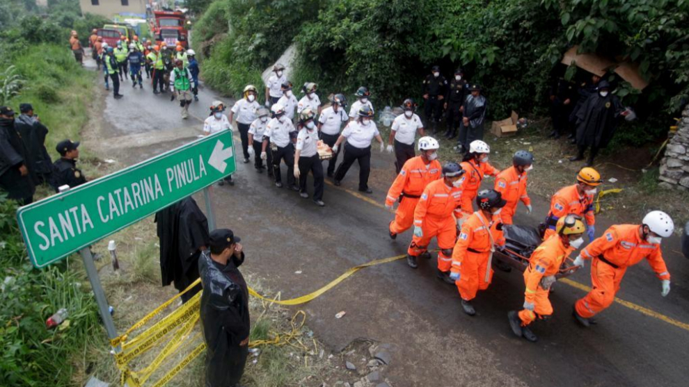 Tragedia en Guatemala 'Se mantiene la instrucción de recuperar hasta