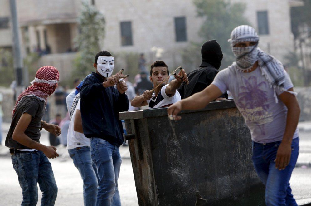 Ms enfrentamientos en Beln, con uno de los jvenes palestinos...