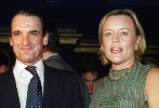El exbanquero, Mario Conde junto a su esposa, Lourdes Arroyo, en una...