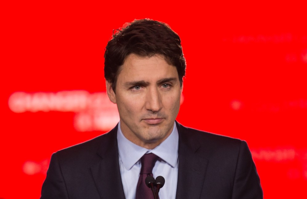 Un emocionado Justin Trudeau, durante su discurso victorioso, este...