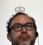 Jimmy Wales, fundador de Wikipedia, durante una de las rueda de...