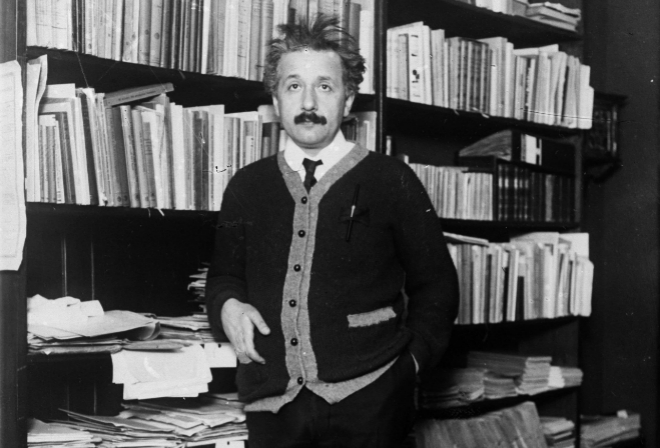 Teoría de la Relatividad: El siglo de Einstein: cien años 