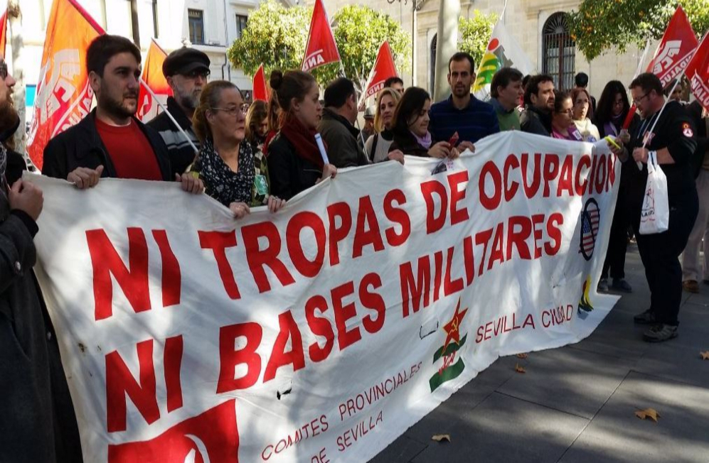 En Sevilla han salido a la calle con el lema 'Ni tropas de ocupacin,...