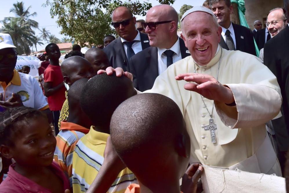 El Papa ha mostrado su lado ms humano en la visita a la Repblica...