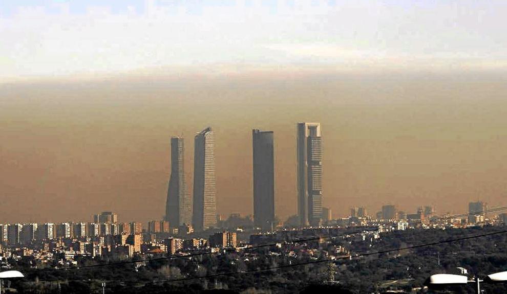 Vista panormica de la contaminacin del cielo de Madrid.