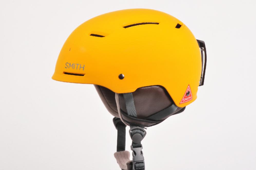Dos cascos de Smith capaces de soportar altos impactos. Su precio,...