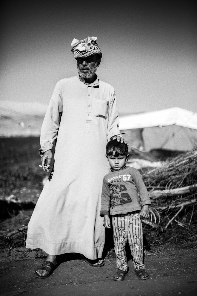 Refugiados en el asentamiento de Al Nahar, al norte de Beeka en el...