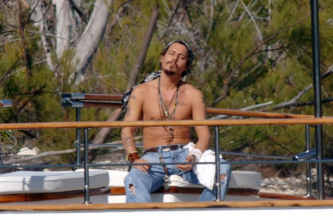 JK Rowling compra el lujoso yate de Johnny Depp por 30 millones de ...