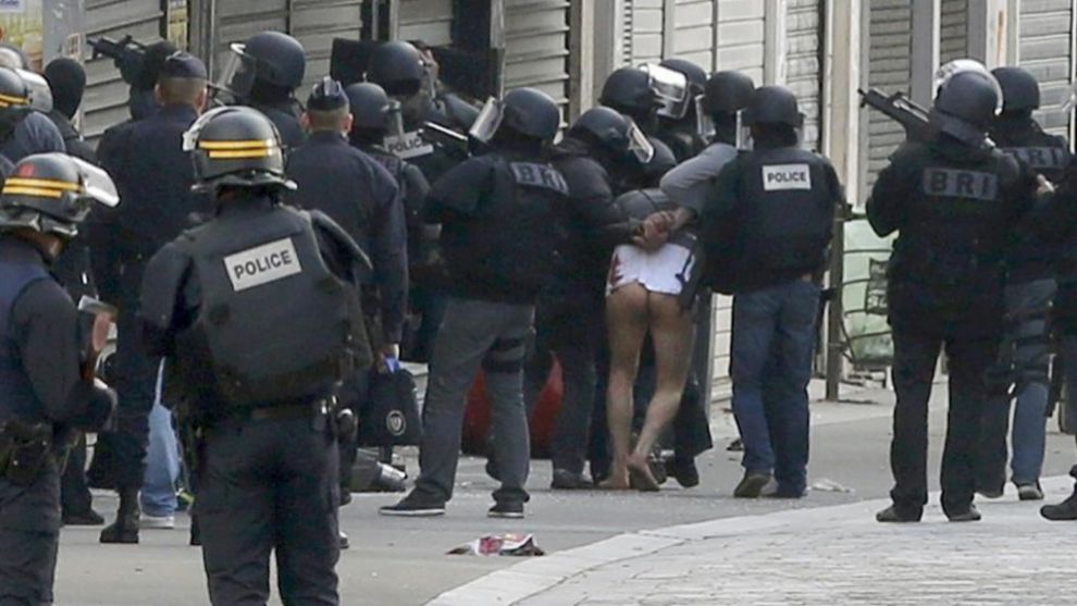 Fotografa de la operacin policial en Saint-Denis del pasado 18 de...