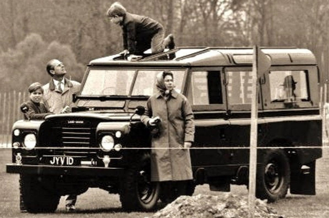 La familia real inglesa, junto a su Land Rover
