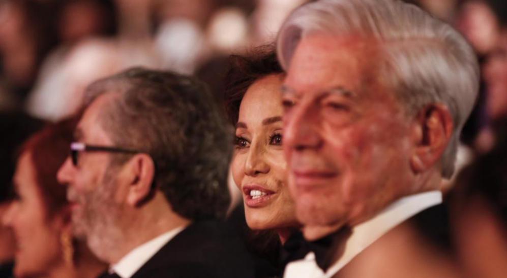 entre el pblico, Isabel Preysler y Mario Vargas Llosa acapararon...