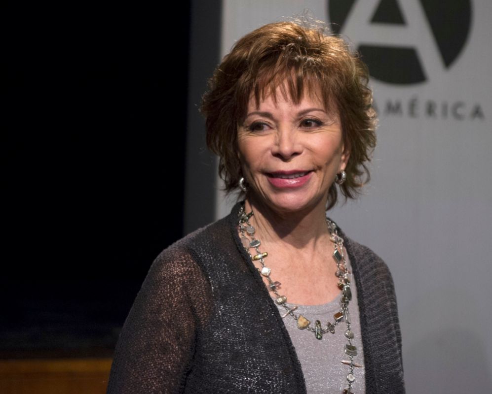 La famosa y prestigiosa escritora Isabel Allende se ha sumado en el...