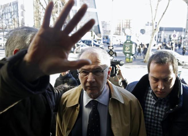 Rodrigo Rato, a su llegada a los juzgados de Madrid para declarar como...