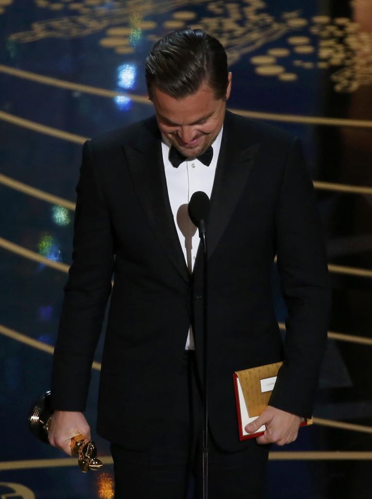 Al fin. Tras seis nominaciones, Di Caprio se ha llevado el Oscar por...