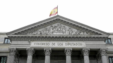 La fachada principal del Congreso de los Diputados.