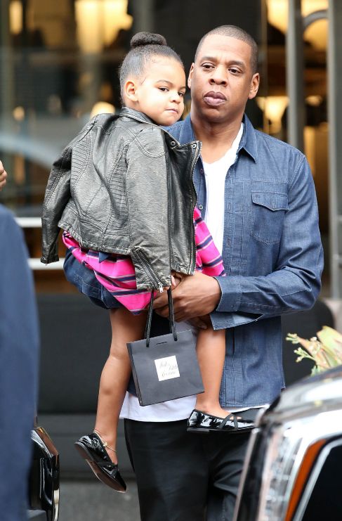 <strong>Jay-Z.</strong> Tener hijos no te exime de que te encasqueten...
