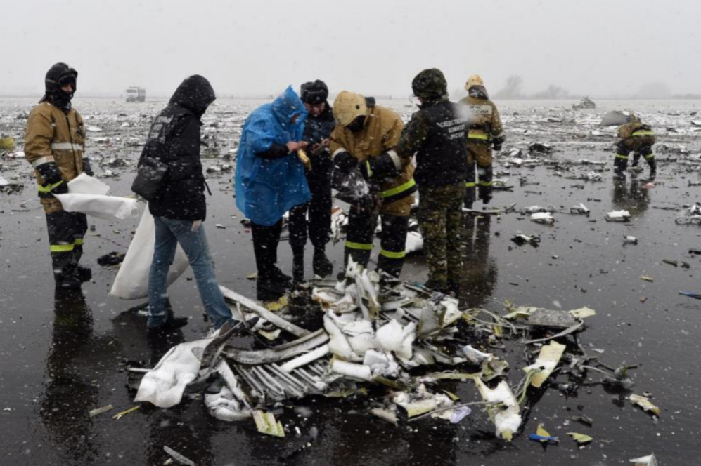 Restos del aparato accidentado en el aeropuerto de Rostov.