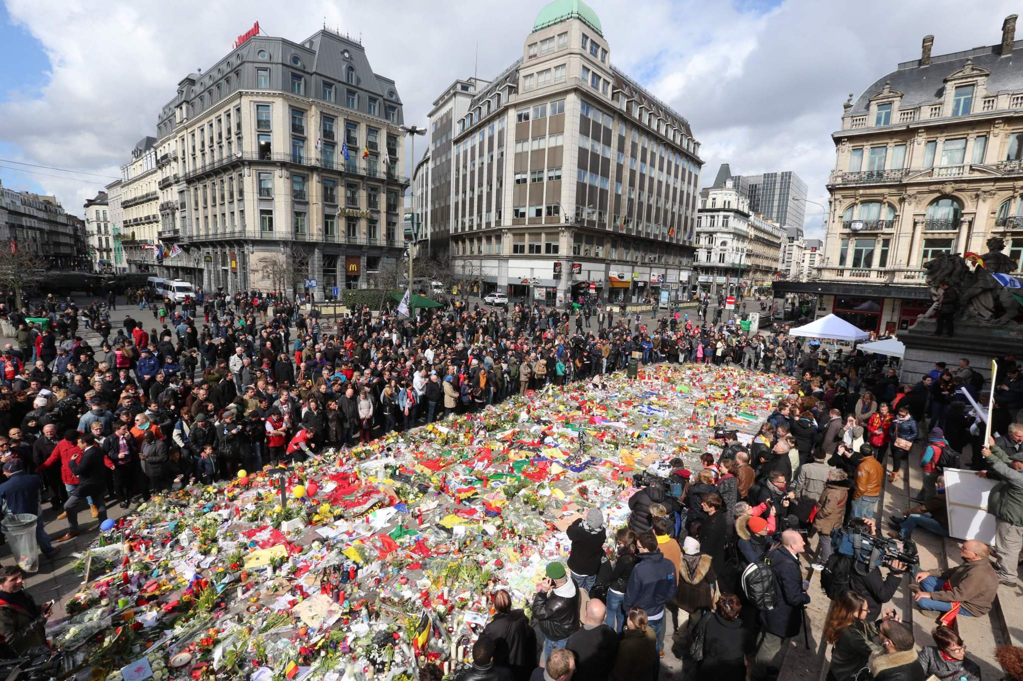 Disturbios durante la manifestación contra el miedo en Bruselas - A ...