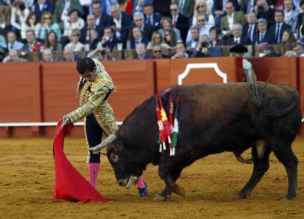 La lucidez de El Cid y la torera listeza de Adame | Toros | EL MUNDO