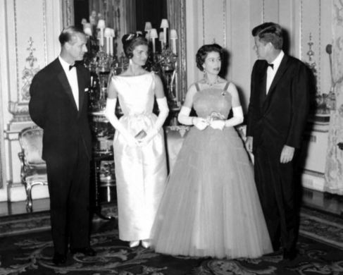 Junto al matrimonio Kennedy en Buckingham.