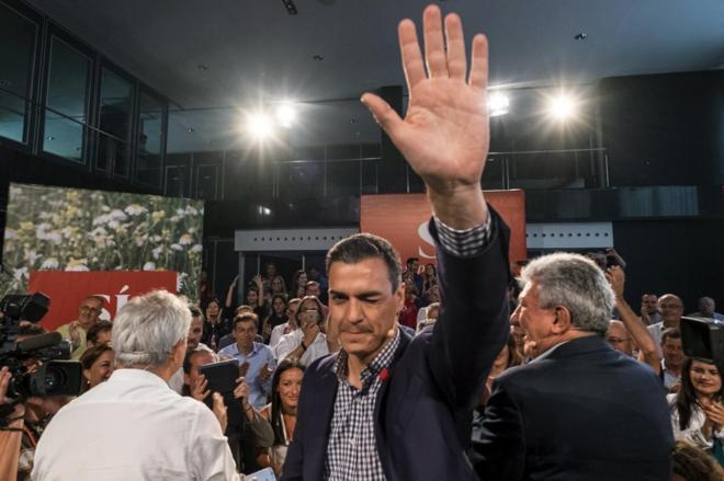 El candidato del PSOE para el 26-j, Pedro Snchez, durante el acto de...