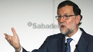 El presidente del Gobierno en funciones, Mariano Rajoy, en el desayuno...