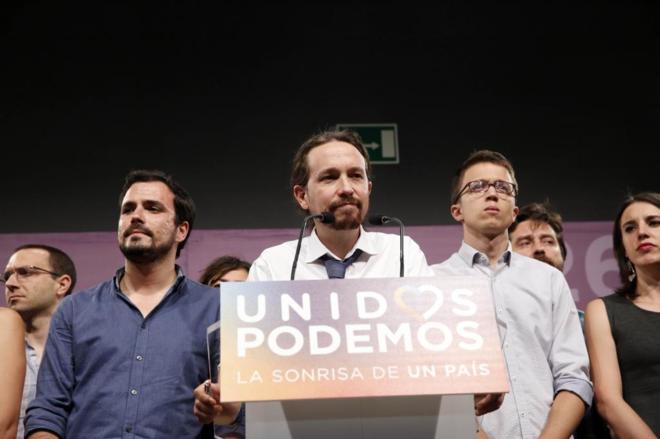 Alberto Garzn, Pablo Iglesias e igo Errejn, durante la...