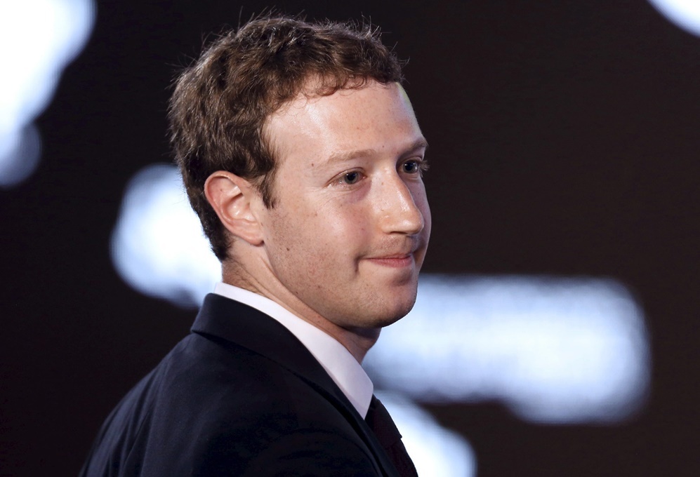 Mark Zuckerberg no es un reptiloide, es decir, un extraterrestre con...