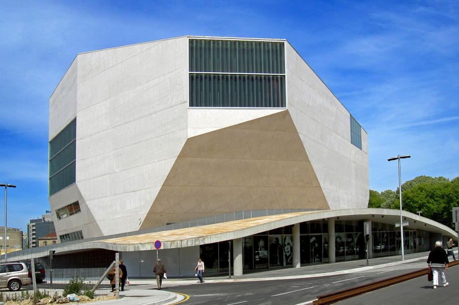 Casa da Msica. Oporto (Portugal). Ao 1999-2005. Sede de la...