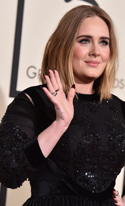 Adele. Quin dira que la cantante Adele (28) todava est en...