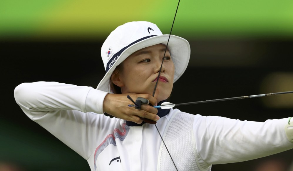 La tiradora de Corea del Sur Chang Hye-Jin durante los cuartos de...