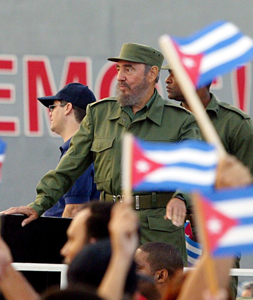 Tras la cada del bloque sovitico en 1991, la economa cubana...