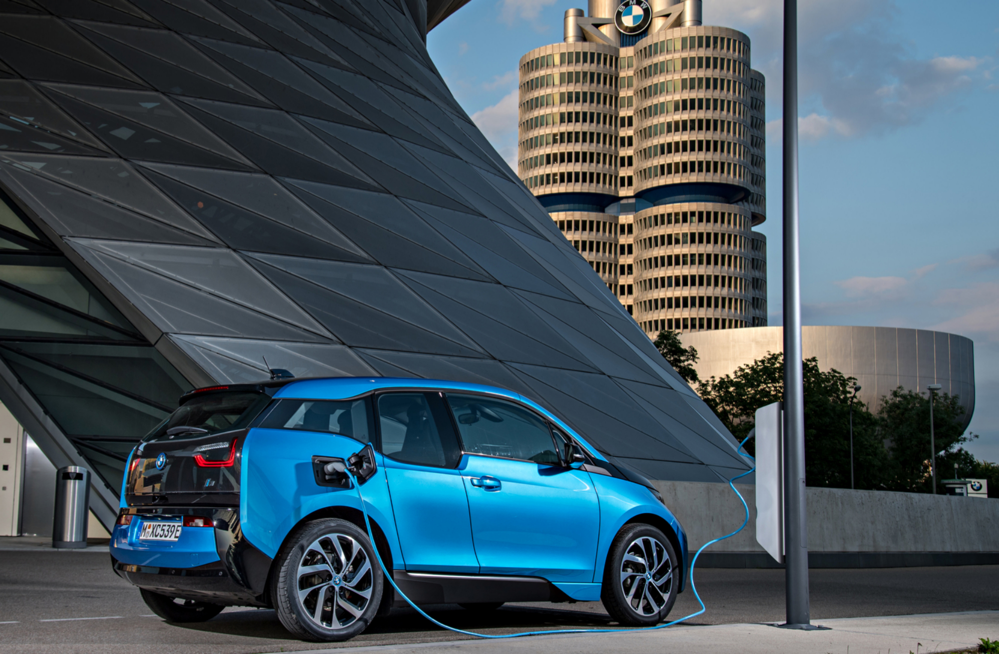 BMW i3, más de 200 kilómetros de autonomía - Foto 11 de 14 | Motor | EL ...