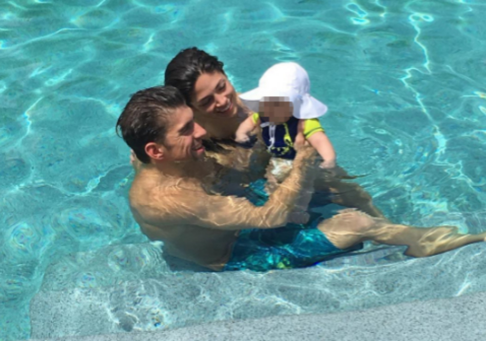 Michael Phelps aprovecha su primer da de vacaciones para pasarlo con...