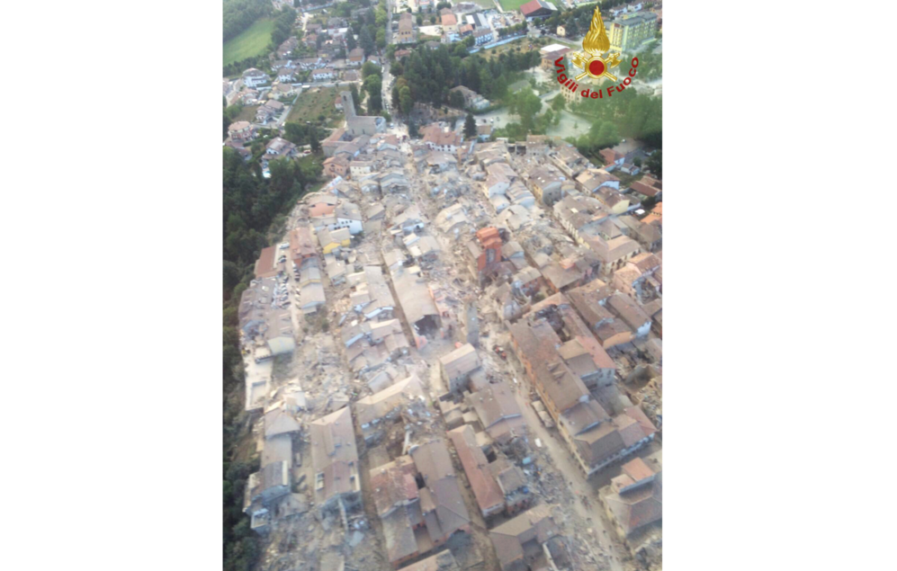 Vista area de Amatrice tras el terremoto ocurrido esta madrugada 24...