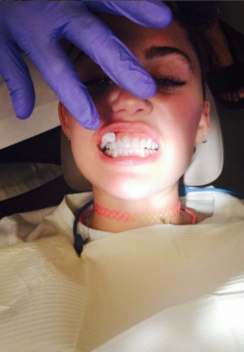 Miley Cyrus acudi el martes al dentista y no dud en inmortalizar...