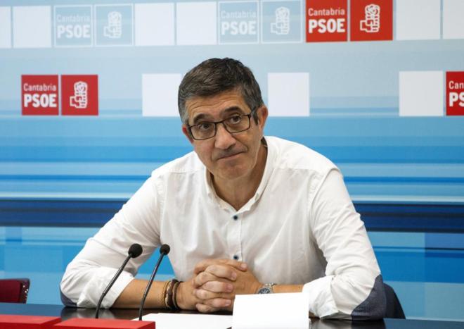 Patxi Lpez, en un acto con cargos orgnicos del PSOE en Santander.