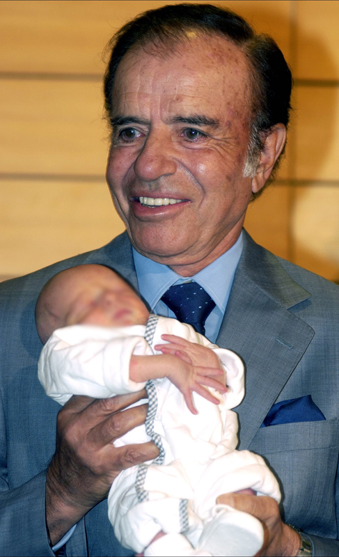 Carlos Menem. El expresidente de Argentina lleva dcadas tirando de...