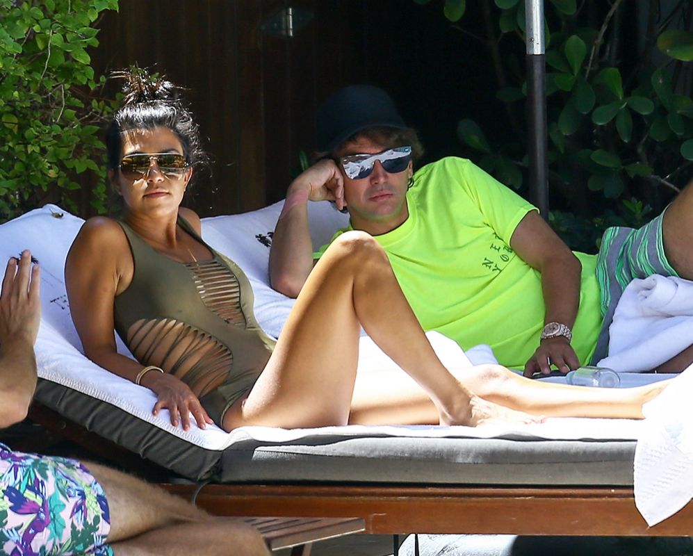 Kourtney Kardashian est disfrutando de unas vacaciones en Miami...