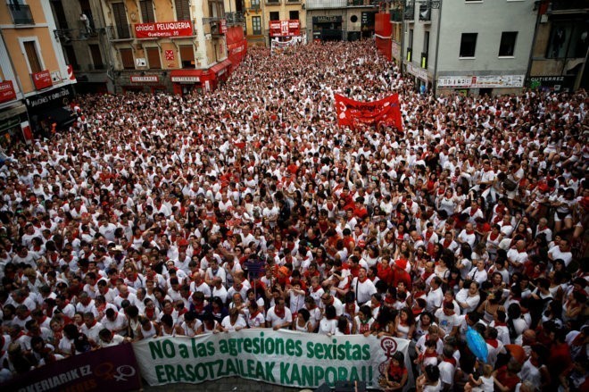 Protesta en Pamplona contra la violencia de gnero durante las...
