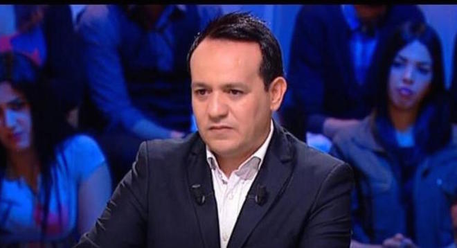 Imagen del presentador Alaa Chebbi durante la emisin de su programa.
