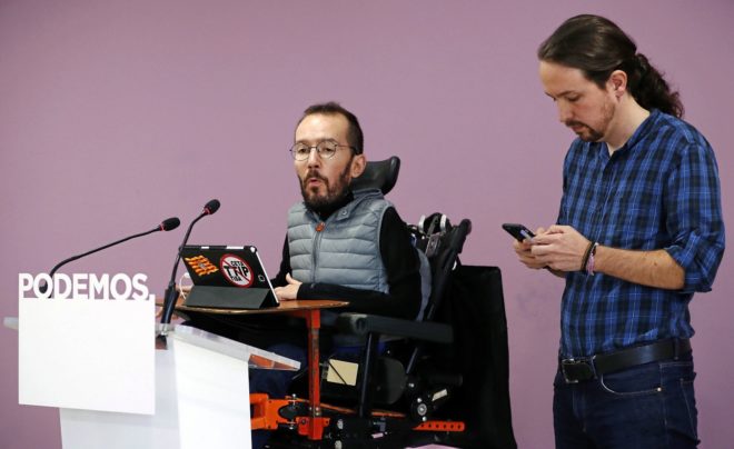 El secretario de Organizacin de Podemos, Pablo Echenique, y el...