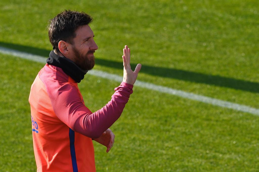 Leo Messi ha sido el ms aclamado en el entrenamiento de Navidad del...