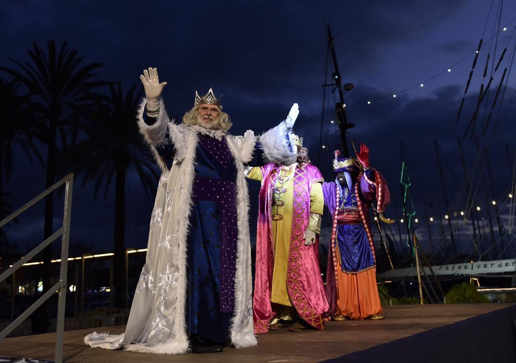 Los Reyes Magos llegan a Palma cargados de magia y regalos - Miles de ...