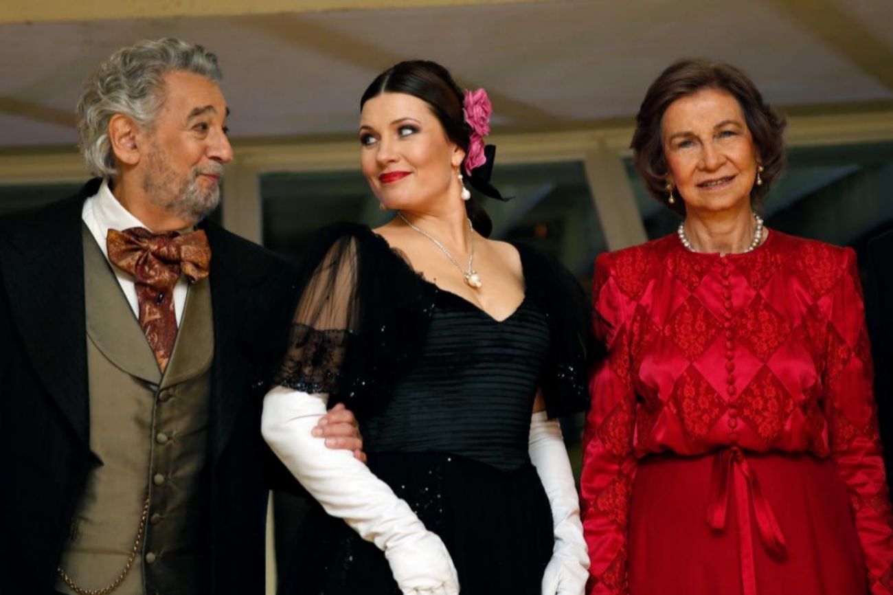 La reina Sofa, junto al tenor Plcido Domingo y la soprano letona...