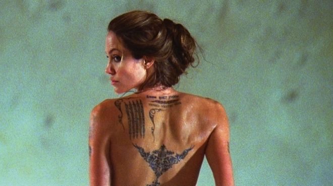 El tatuaje oculto (hasta ahora) que se hizo Jolie para estar unida a Pitt |  loc | EL MUNDO