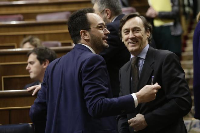 Antonio Hernando y Rafael Hernando, portavoces de PSOE y PP,...